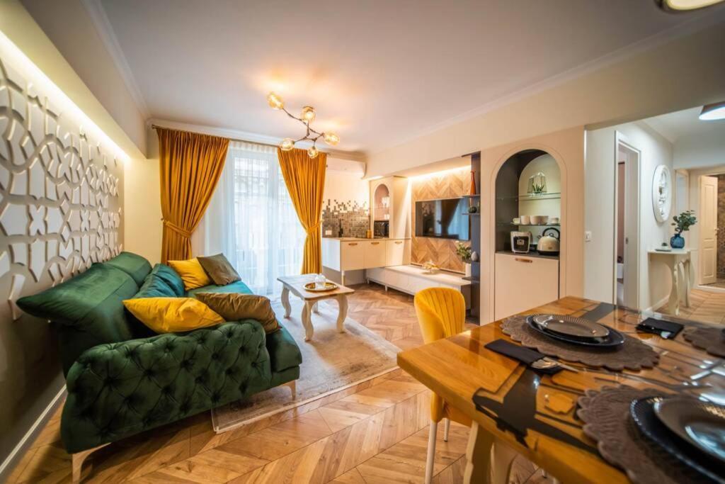 History Museum Apartment 부쿠레슈티 외부 사진