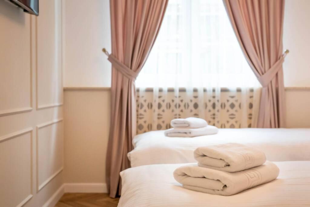History Museum Apartment 부쿠레슈티 외부 사진